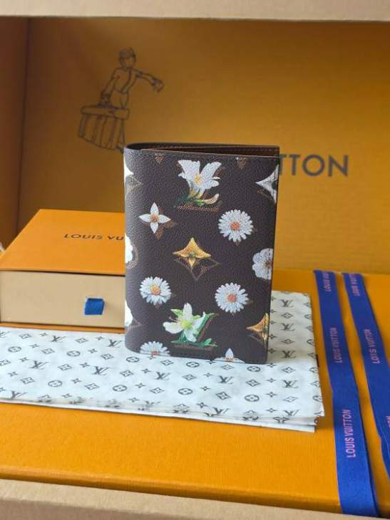 Picture of Louis Vuitton Wallets _SKUfw231627651fw